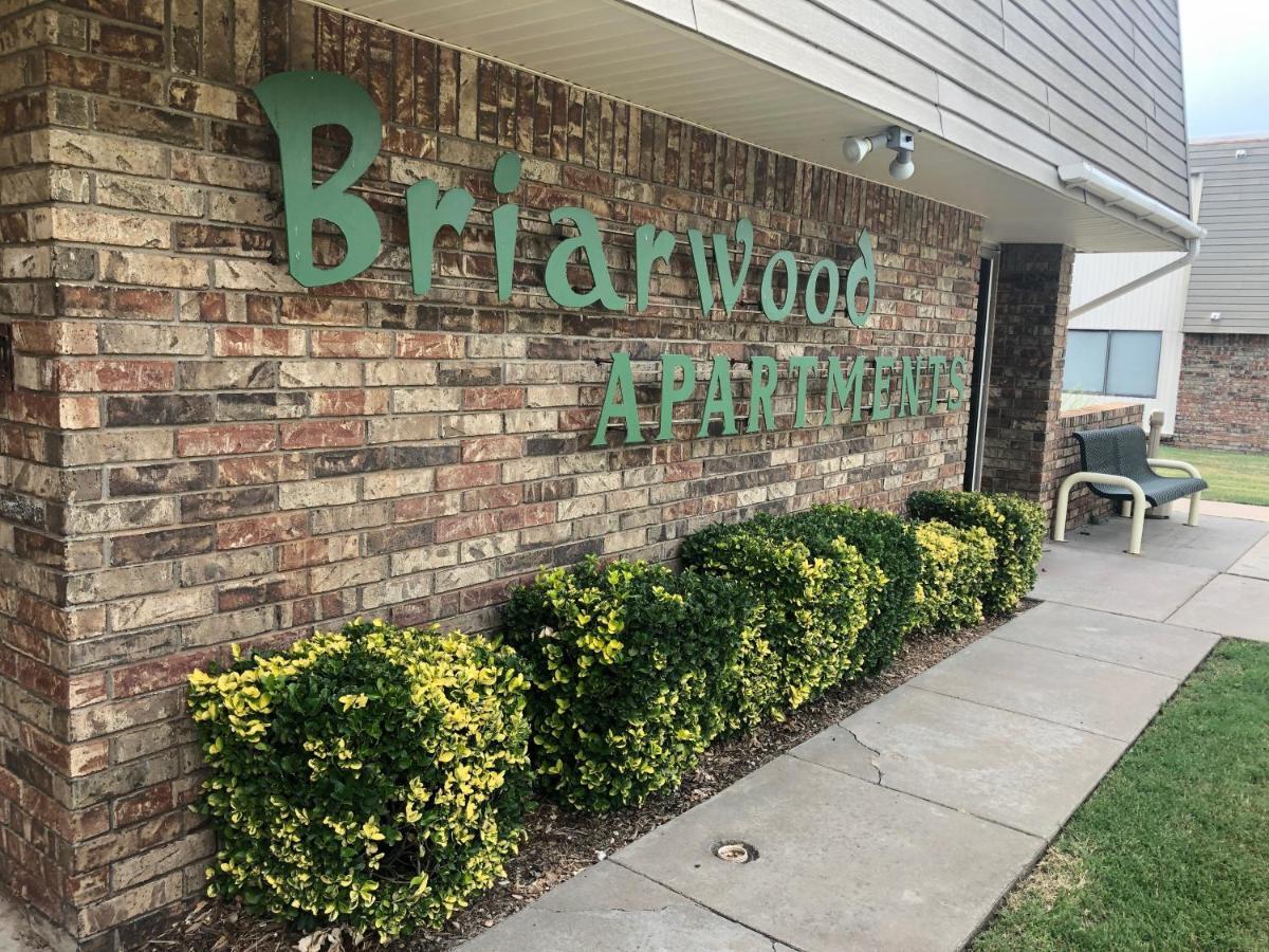 Extended Stay At Briarwood Apartments Woodward Buitenkant foto